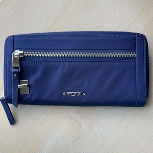 TUMI Voyageur Zip-Around Continental Ultramarine Blue Wallet